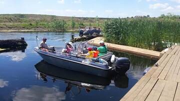 Фото номера Двухместный номер с 2 отдельными кроватями Виллы Pike Inn Dunavatul de Sus г. Dunavăţu de Sus 80
