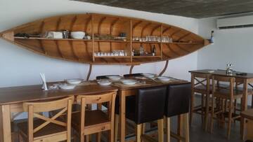 Фото номера Двухместный номер с 2 отдельными кроватями Виллы Pike Inn Dunavatul de Sus г. Dunavăţu de Sus 18