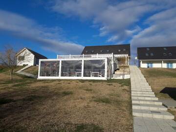 Фото номера Двухместный номер с 2 отдельными кроватями Виллы Pike Inn Dunavatul de Sus г. Dunavăţu de Sus 12