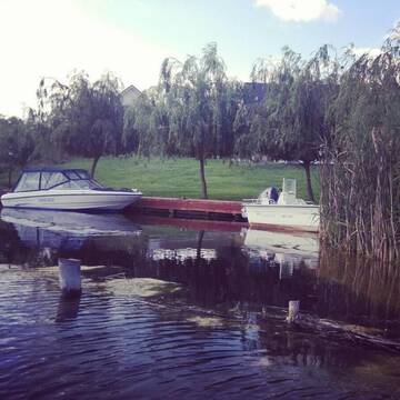 Фото номера Двухместный номер с 2 отдельными кроватями Виллы Pike Inn Dunavatul de Sus г. Dunavăţu de Sus 87